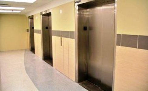 VA med ctr elevators